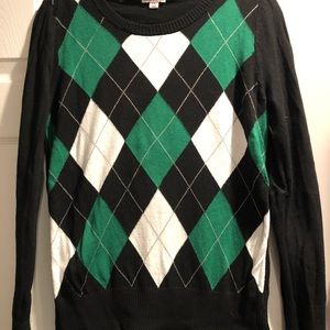 Merona Sweater in Black, Green, Whote. Size Large.
